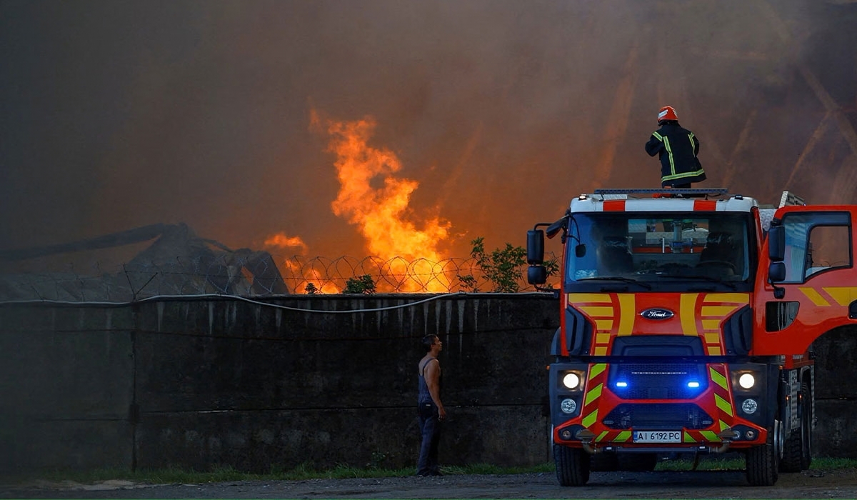 Eight Killed, One Injured in Textile Factory Fire in South China